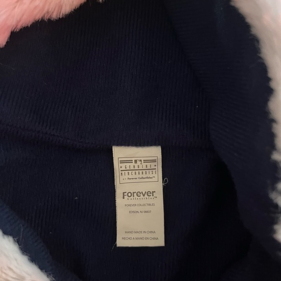 New York Yankees MLB fleece winter hat forever collectibles Beanie - Picture 4 of 4